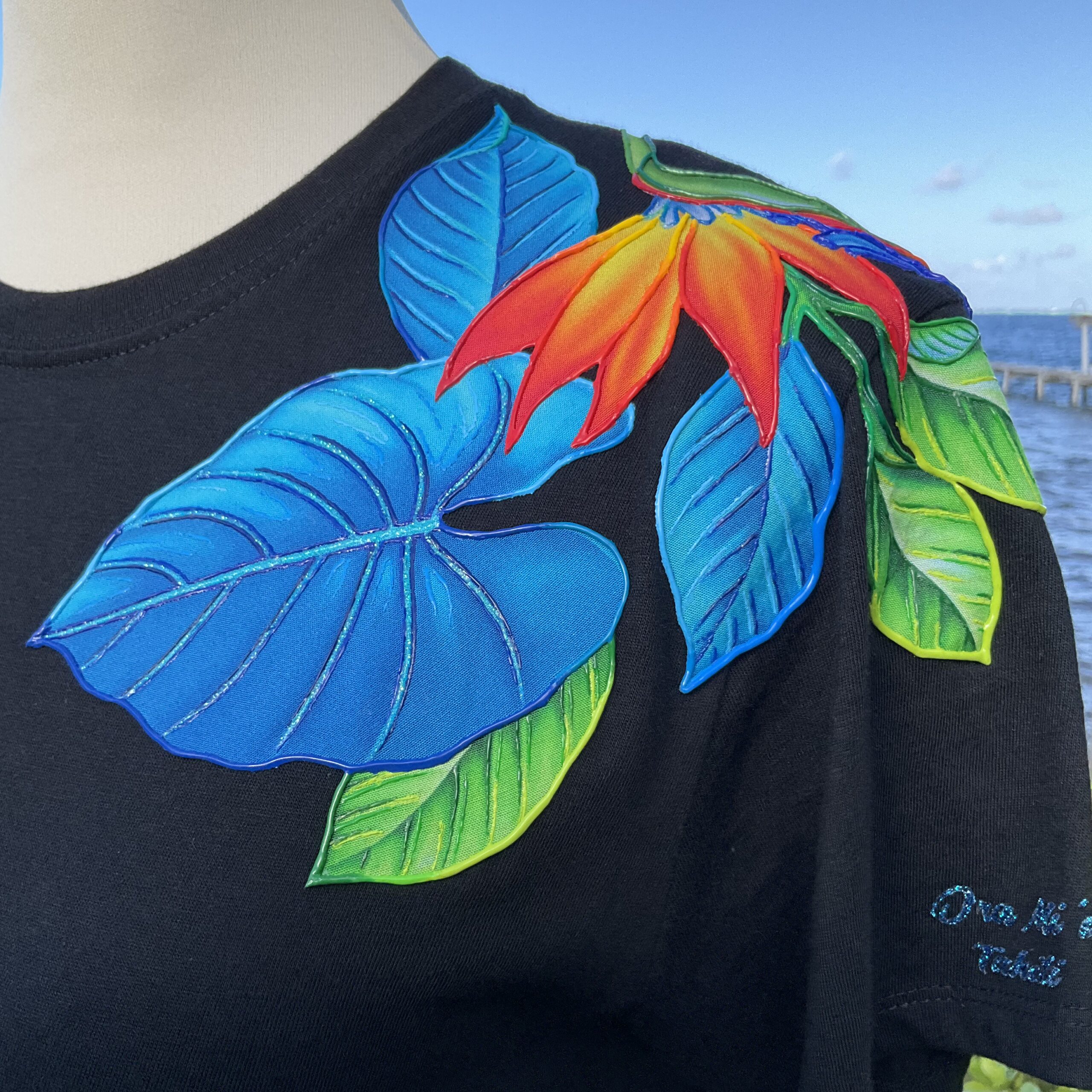 Nos collections exclusives 2 Detail Blue Paradise Black