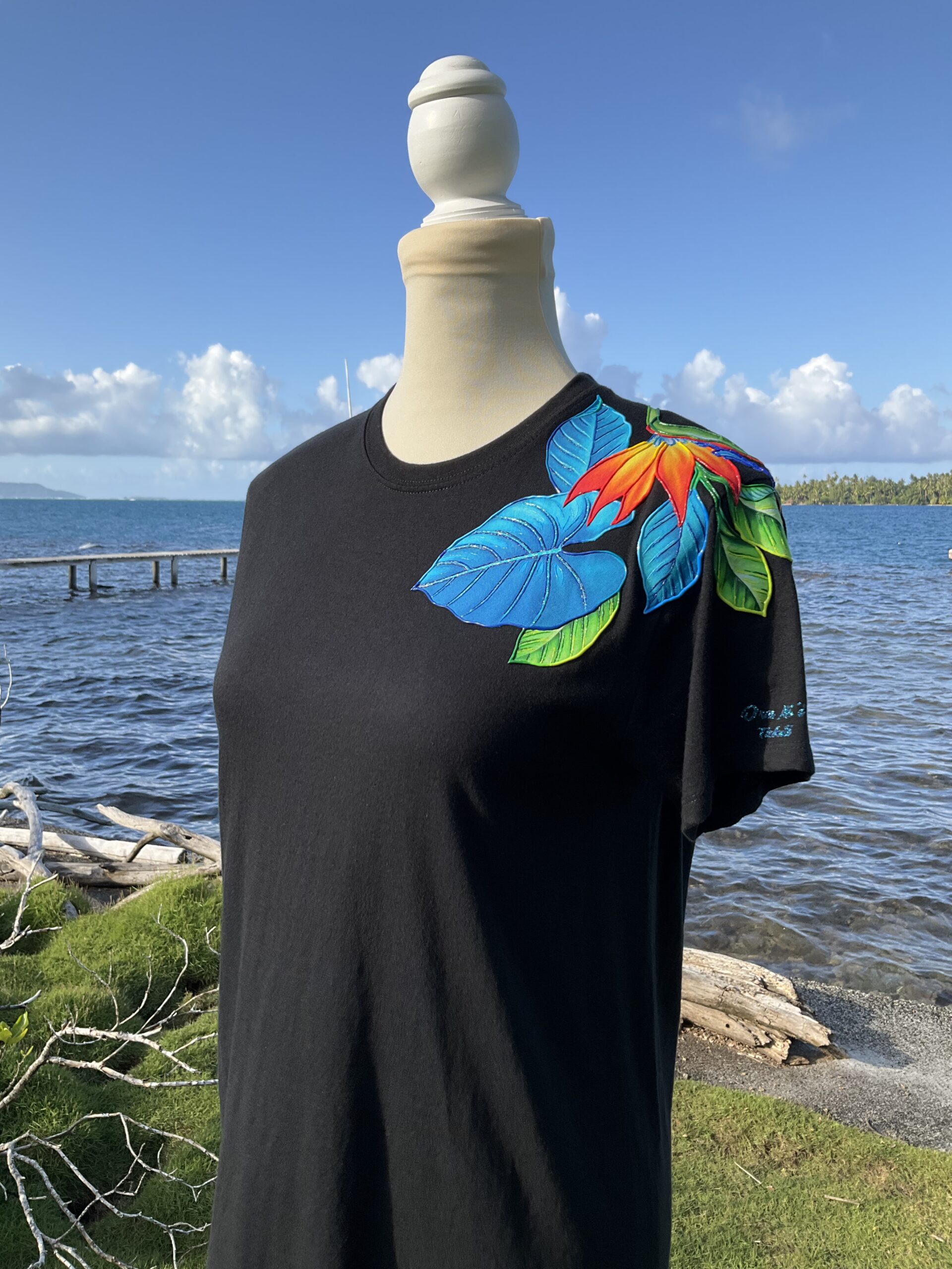 Blue Paradise Tee-shirt Black (2)