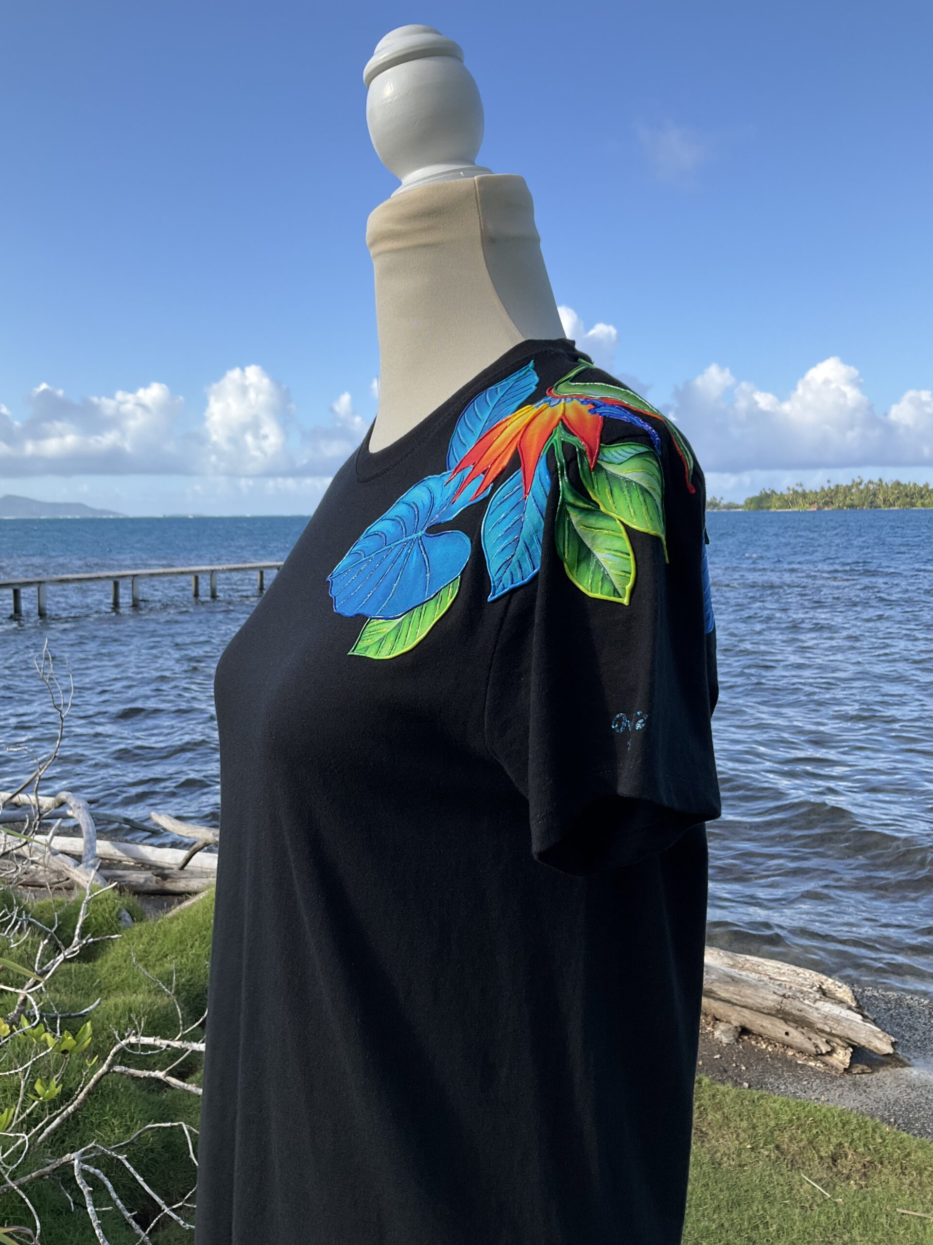 Blue Paradise Tee-shirt Black (3)