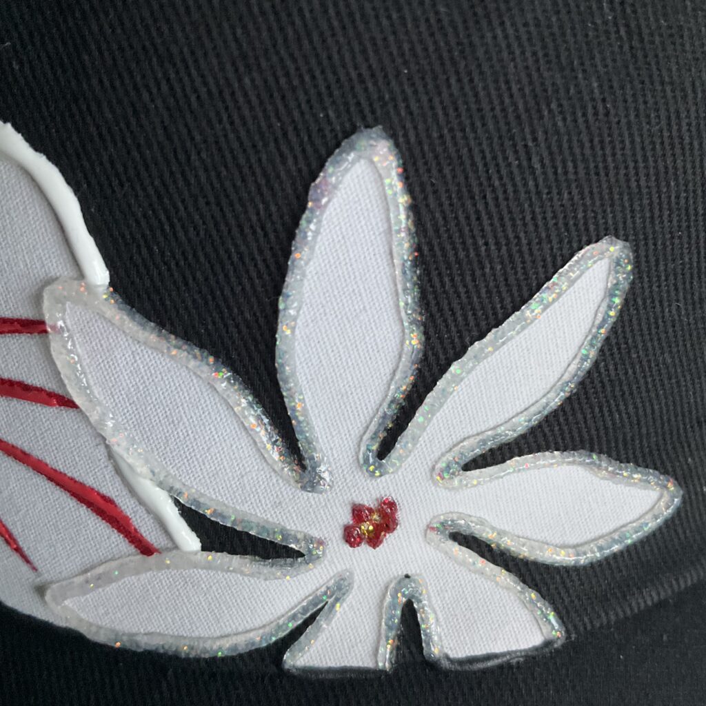 Casquette Hibiscus blanc Black detail fleur