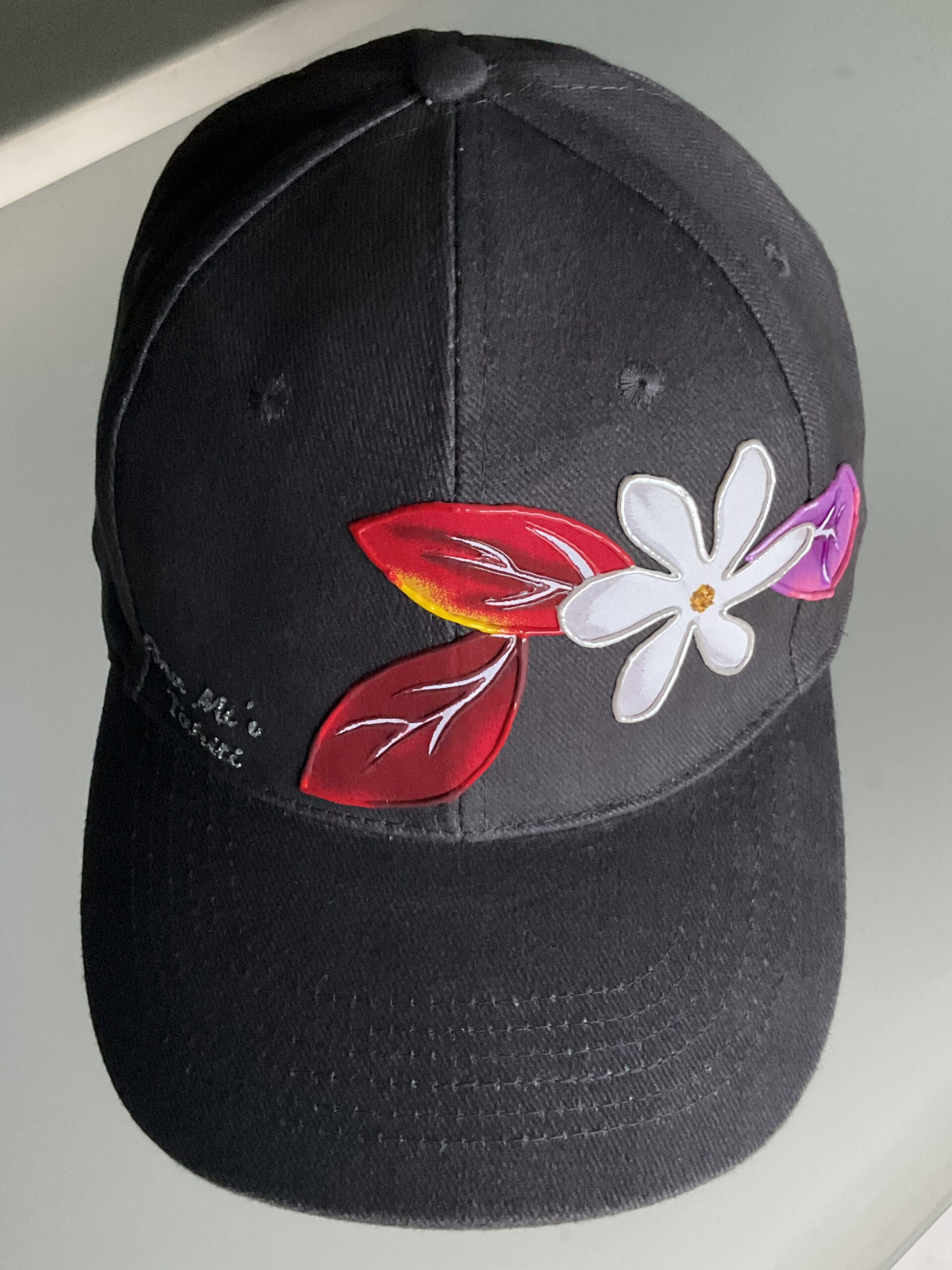 Casquette Red Tiare Gray face