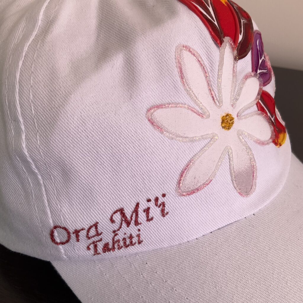 Casquette Red Tiare White motif