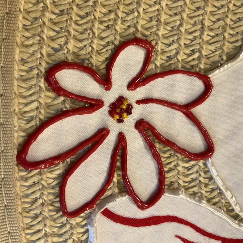 Chapeau Hibiscus blanc Off White detail motif