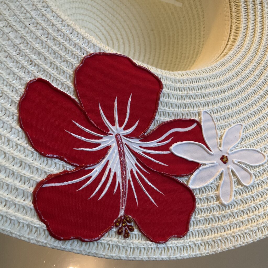 Chapeau Hibiscus red White detail