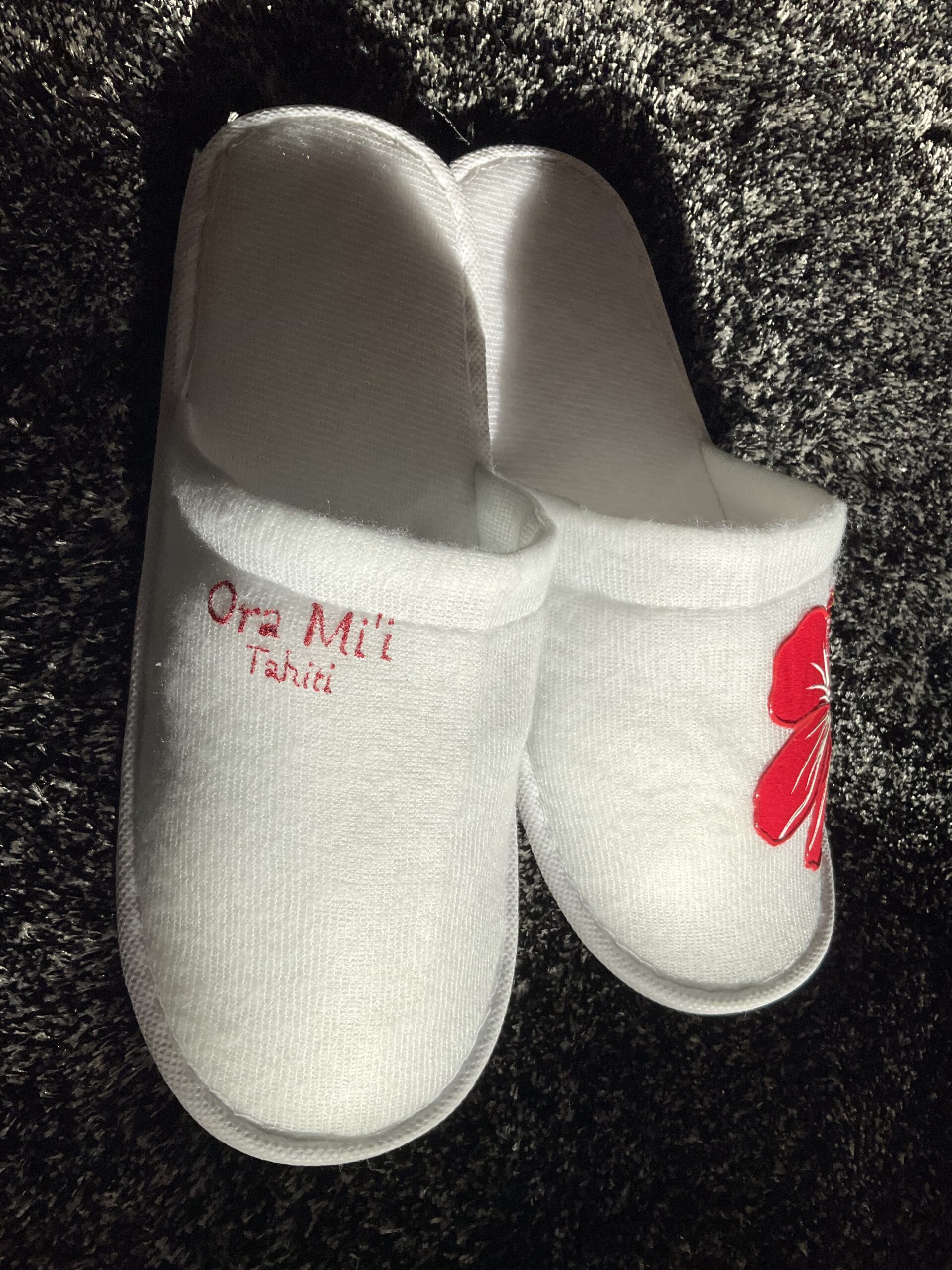 Pantoufles Hibiscus Rouge White face