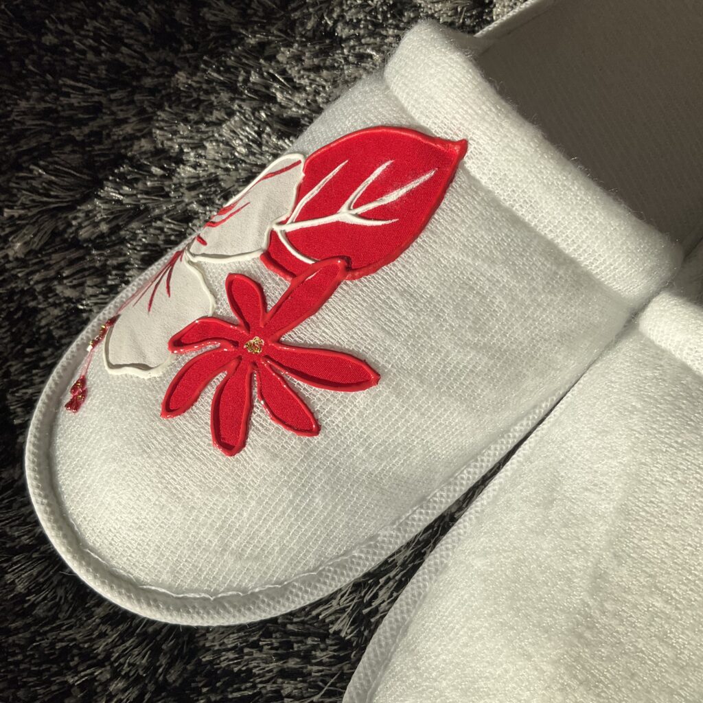 Pantoufles Hibiscus White motif