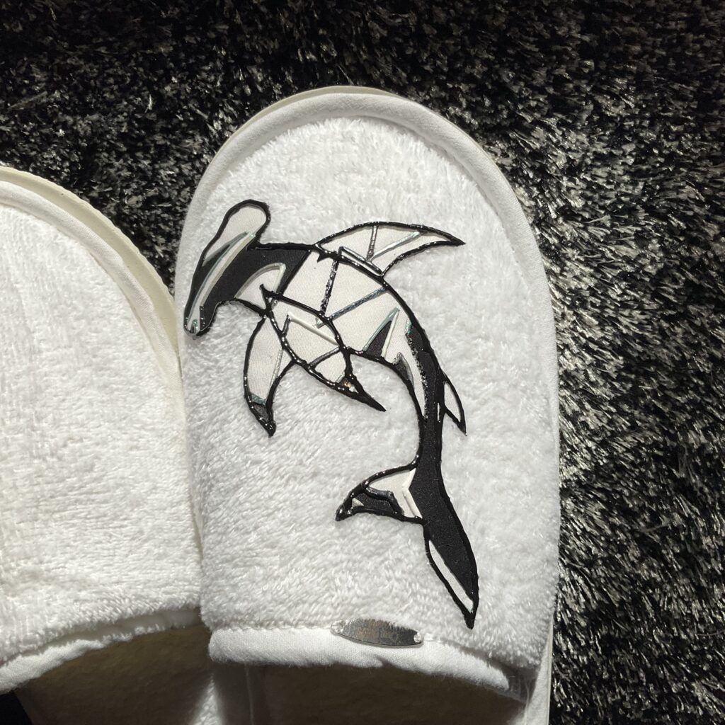 Pantoufles Shark White motif