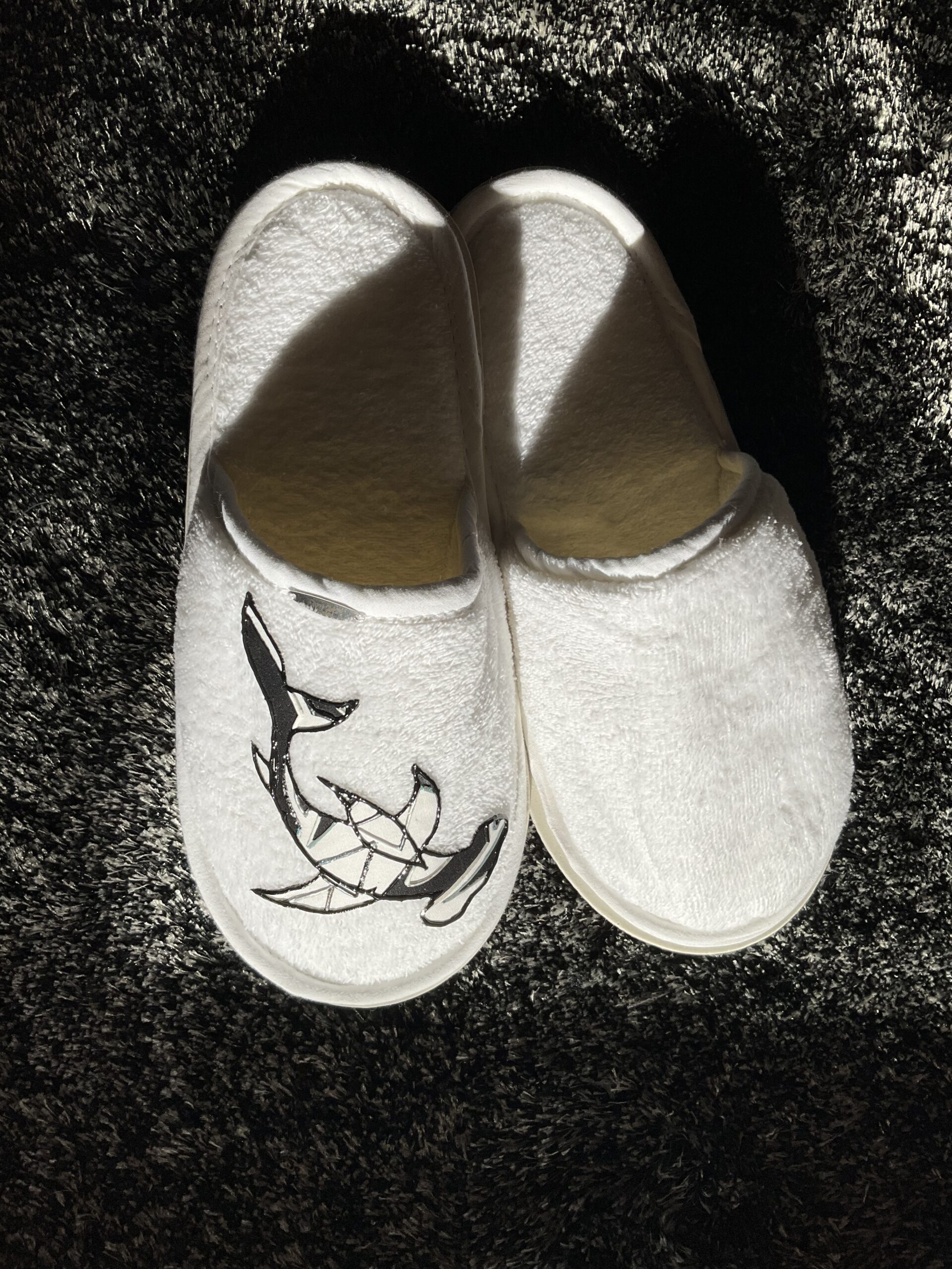 Pantoufles Shark White