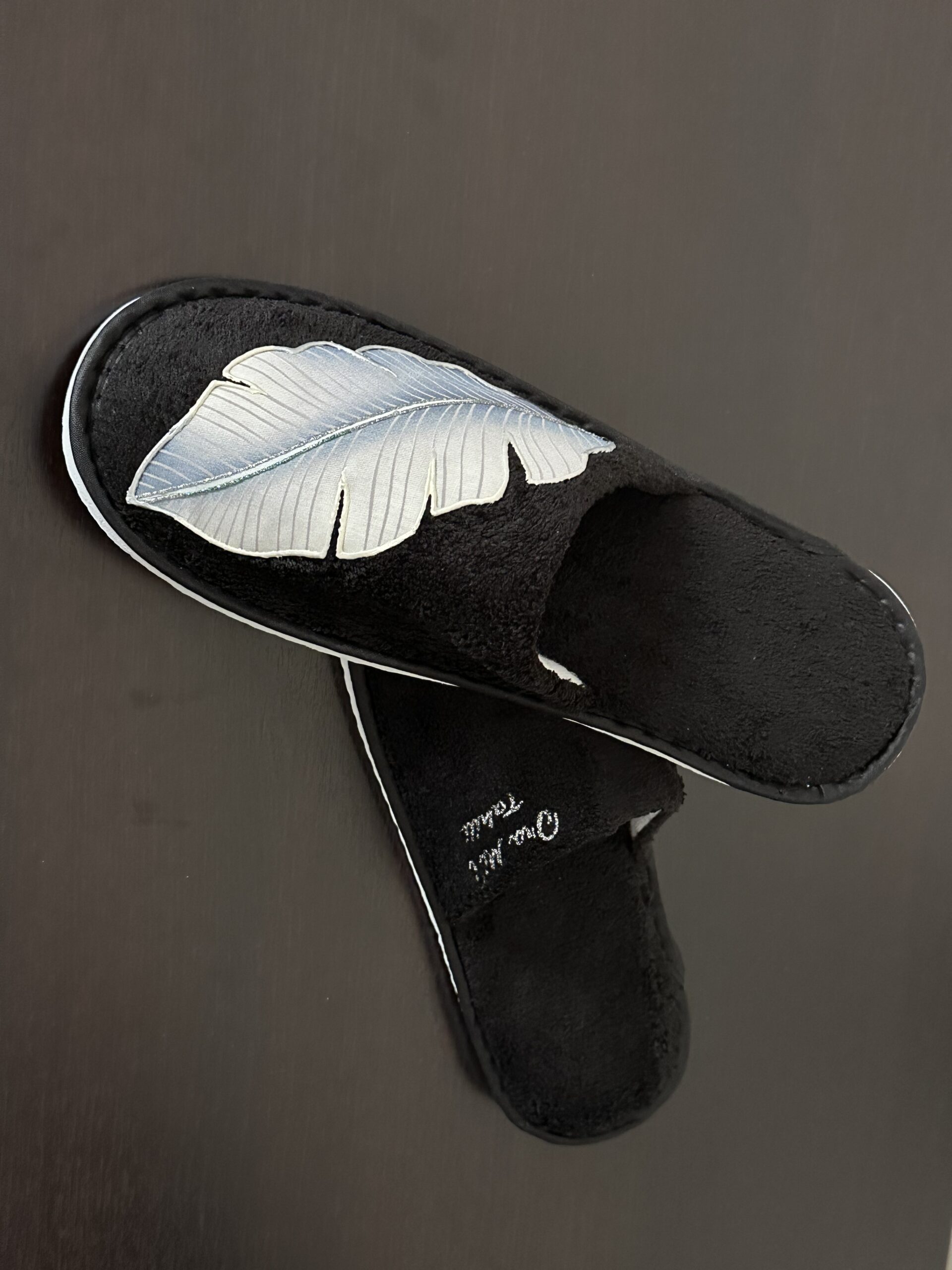 Paire Pantoufles Leaf Black Zoom