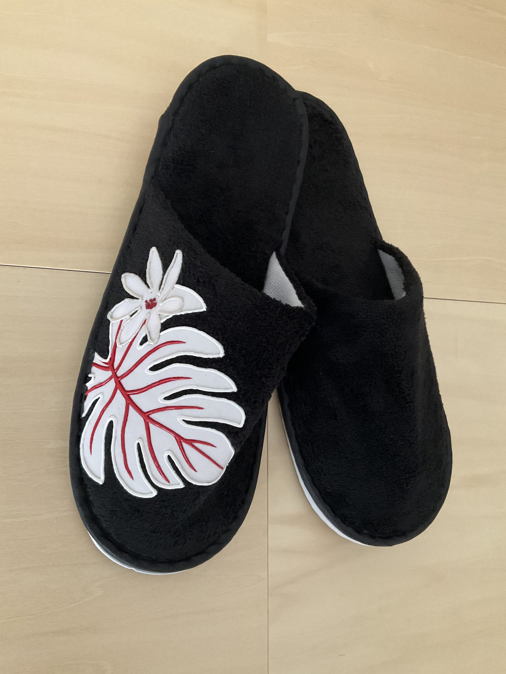 Pantoufles Ape Blanc Black dessus