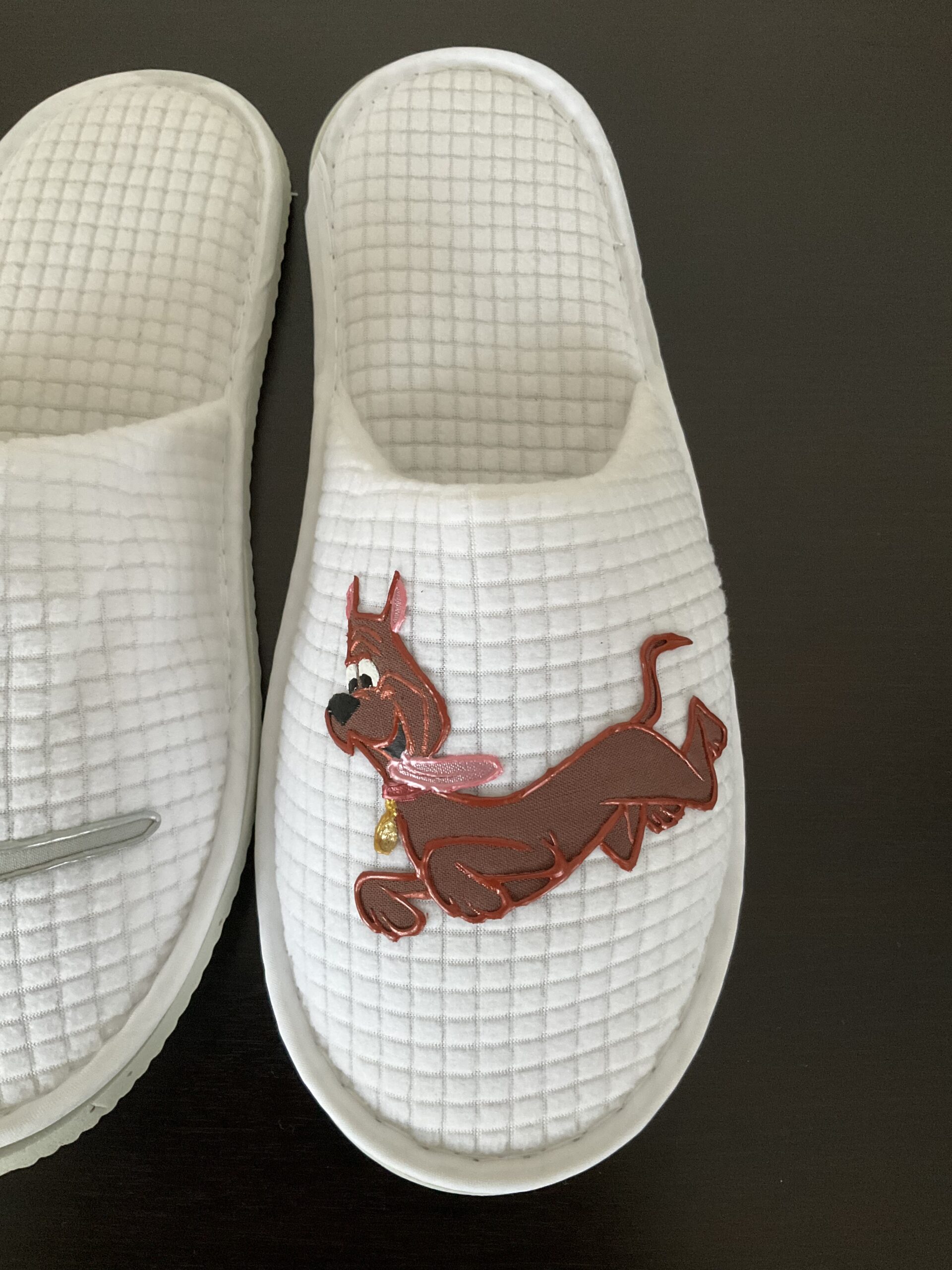 Pantoufles Dog Chocolate White 2