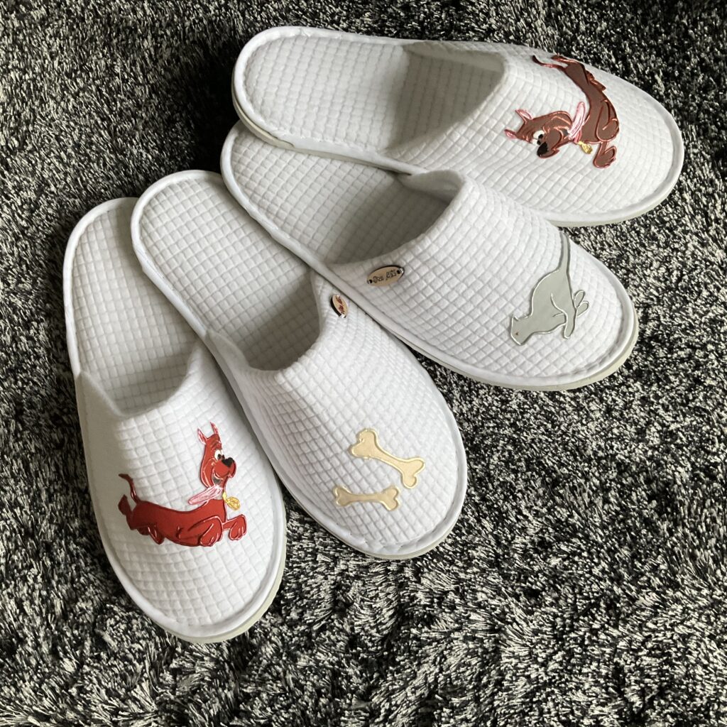 Pantoufles Dog Chocolate White collection