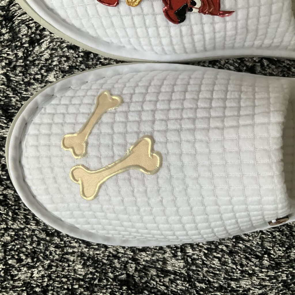 Pantoufles Dog Copper White os