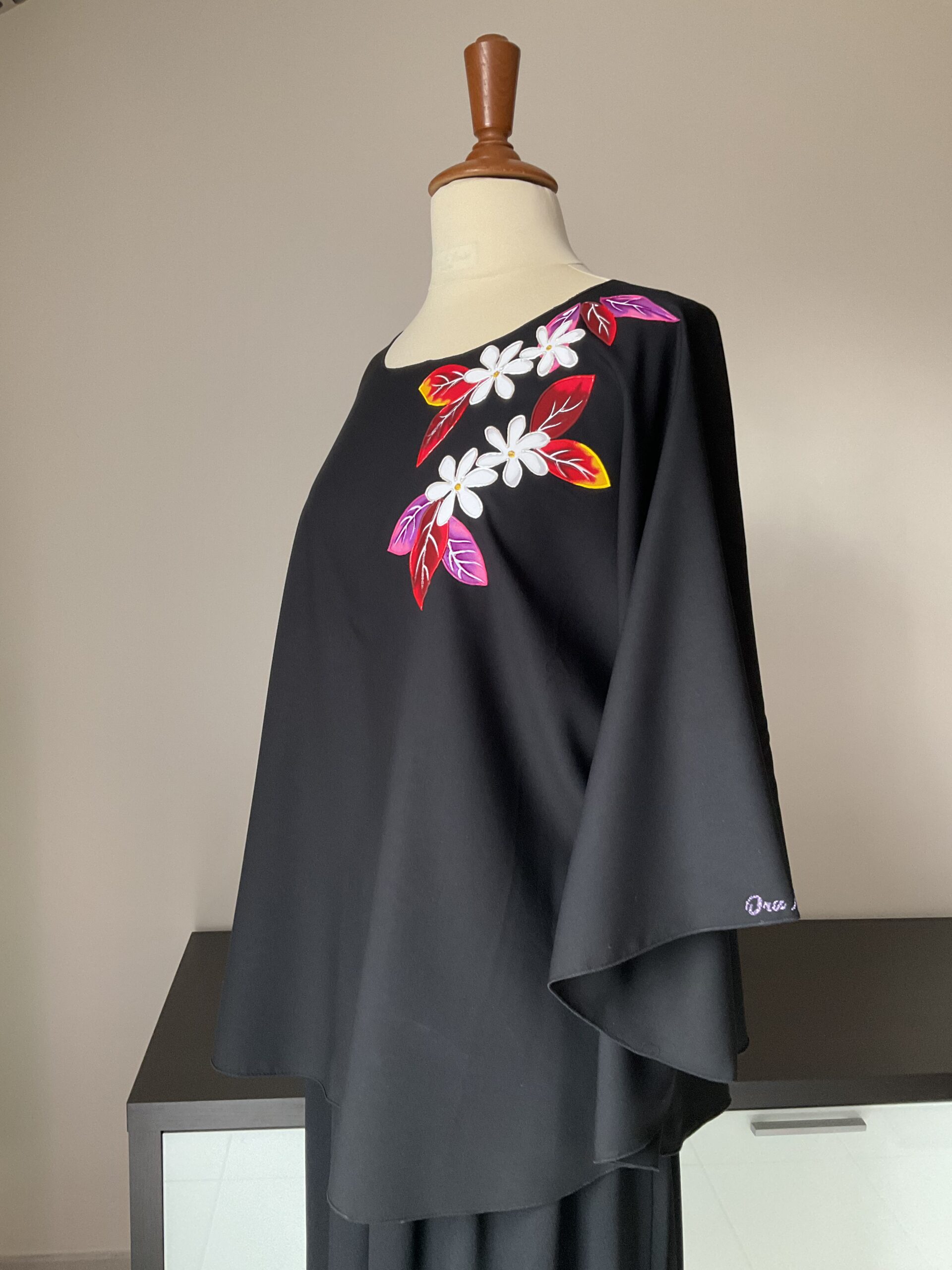 profil Tunique Red Tiare Black