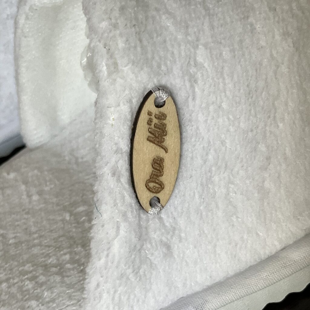 Pantoufles Dog White signature