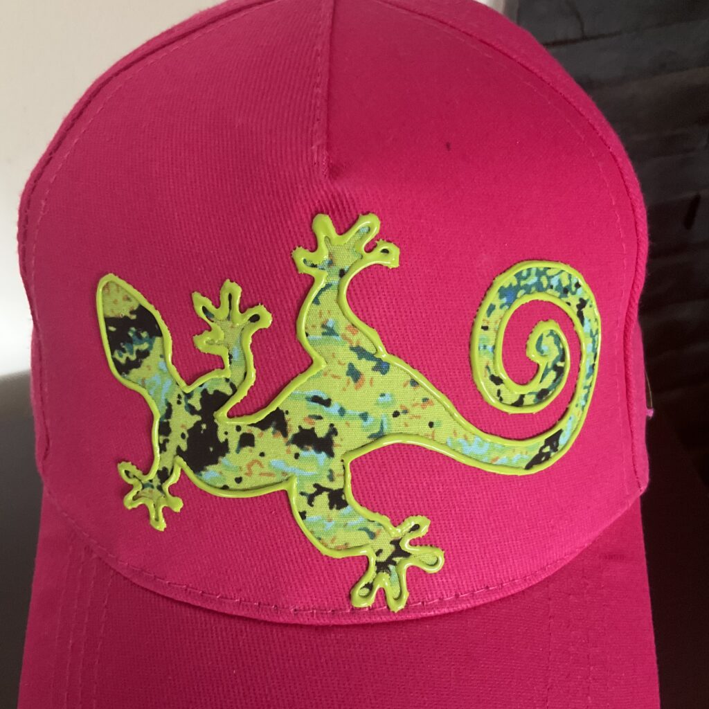 Casquette Gecko Green Pink motif 2