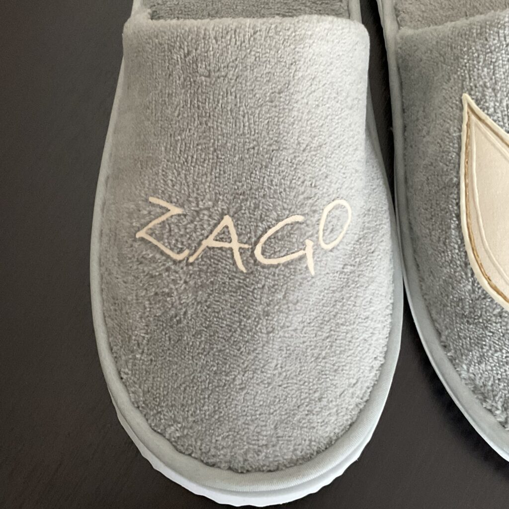 Pantoufles Dog Zago ecriture